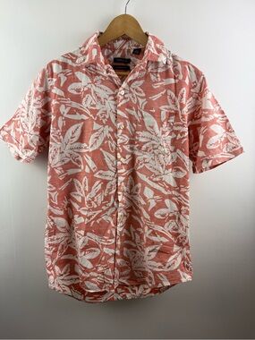 Van Heusen Men's Small Classic Fit Tropical Leaf Short Sleeve Shirt Coral
